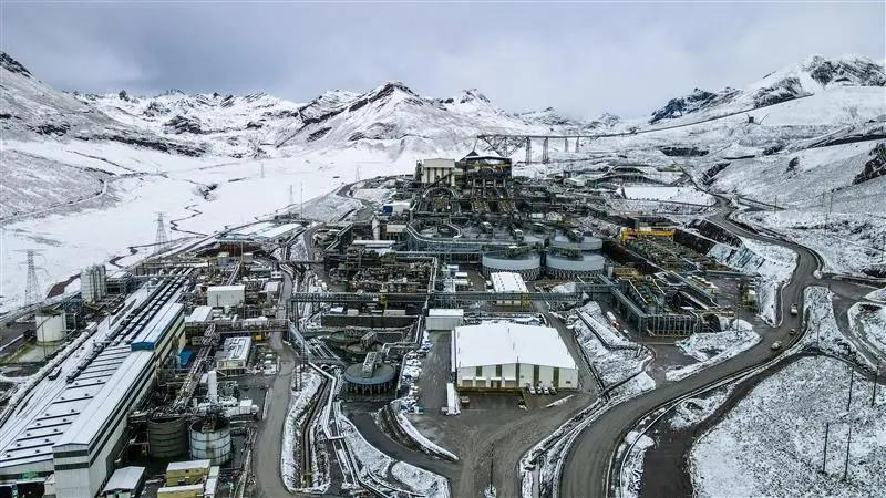 秘鲁铜矿数字化突围：一套「极致经营」系统的技术拆解与可复制路径