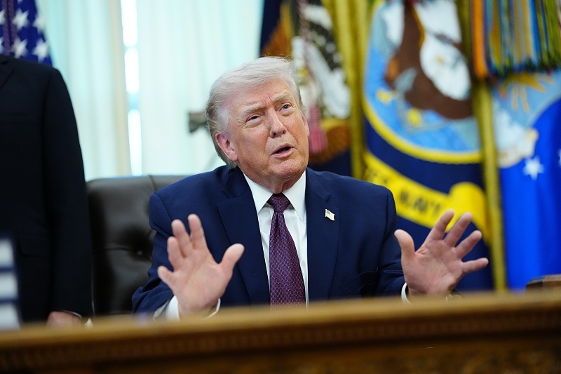 特朗普称将邀请以总理和黎总统前往白宫举行会谈