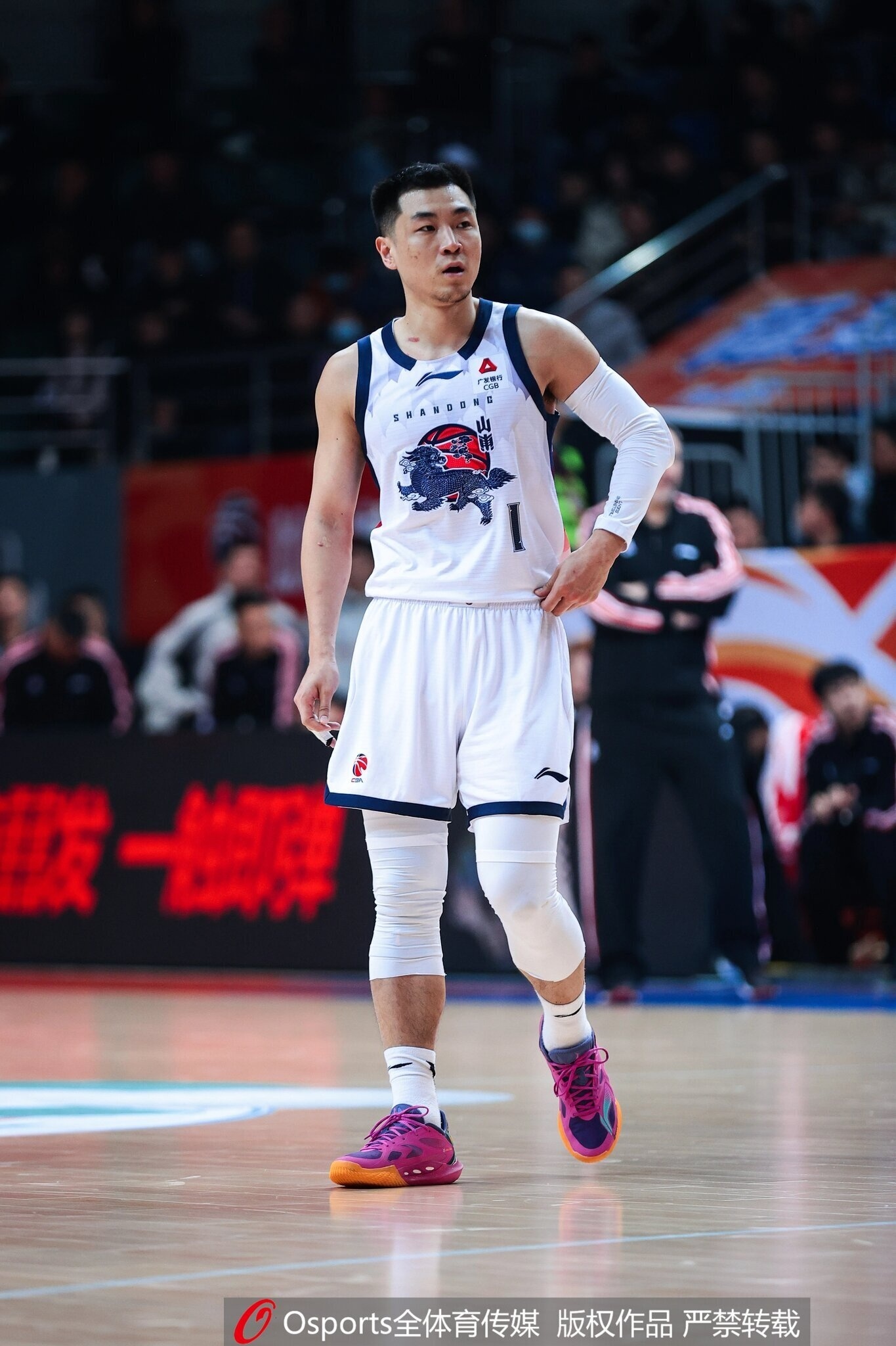 媒体人：山东男篮近期状态明显不佳 首发五人居然没人得分超过7分