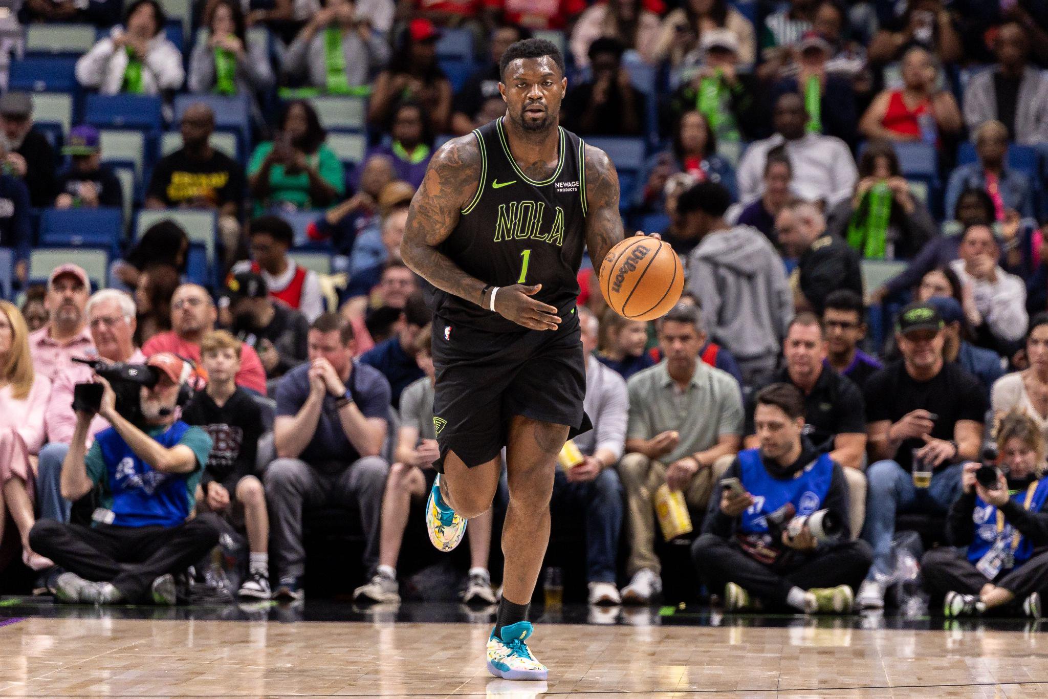 大刀阔斧！队记：鹈鹕篮球运营部门重组 多人已被通知不会留任