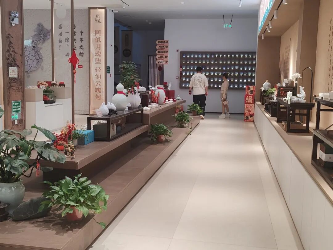 �ϰ״���ѧ�������ڣ�һ����������ѡ���ǵĲ�Ʒ��������