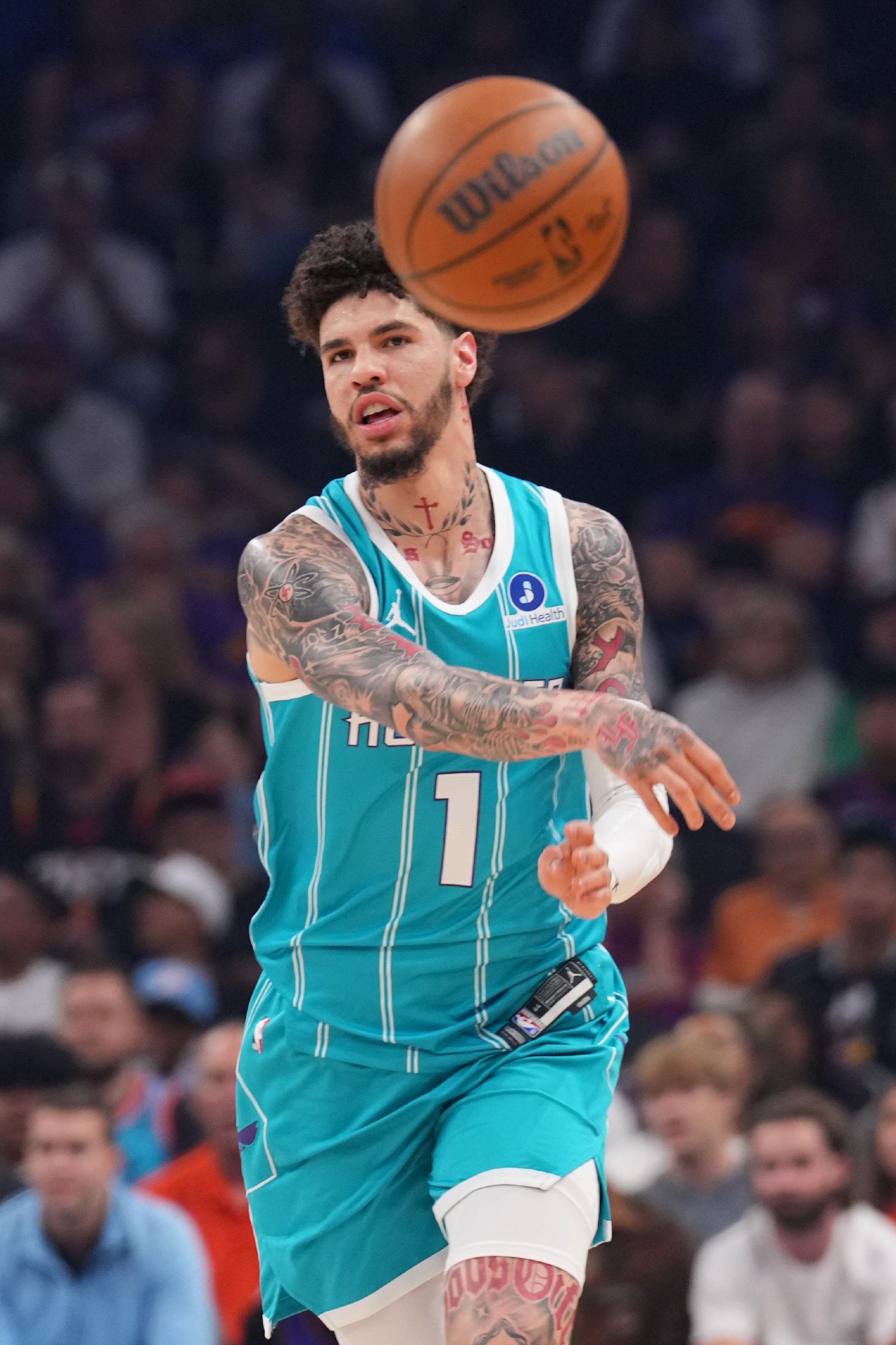 被打惨了！输31分是黄蜂本赛季最大失利分差