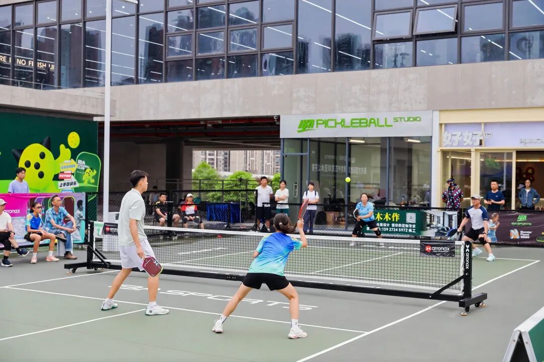 *匹克球团体公开赛在北滘运动中心举行