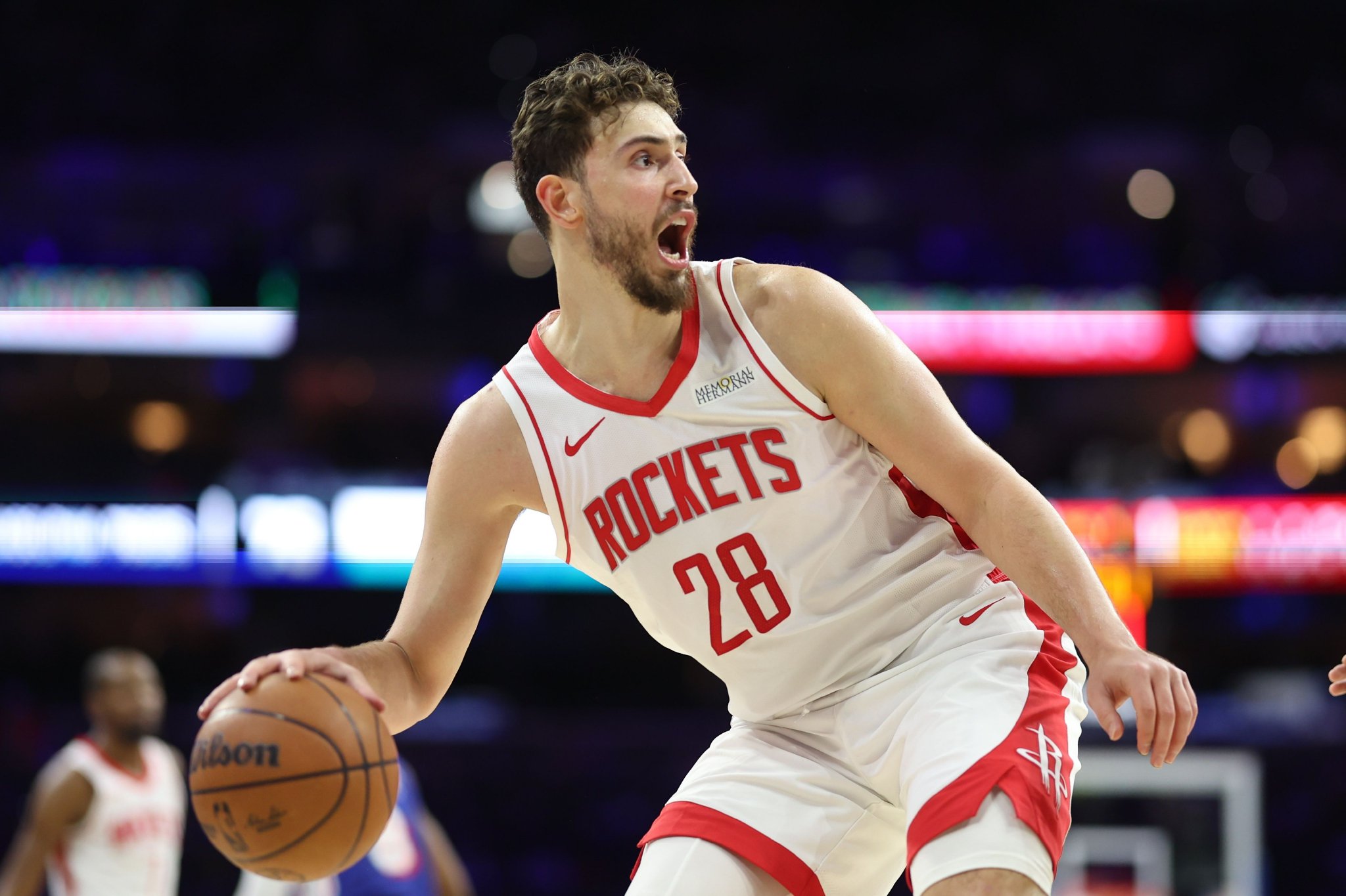 阿里纳斯：申京一个笨拙的假动作做了两年 却仍希望湖人能上钩