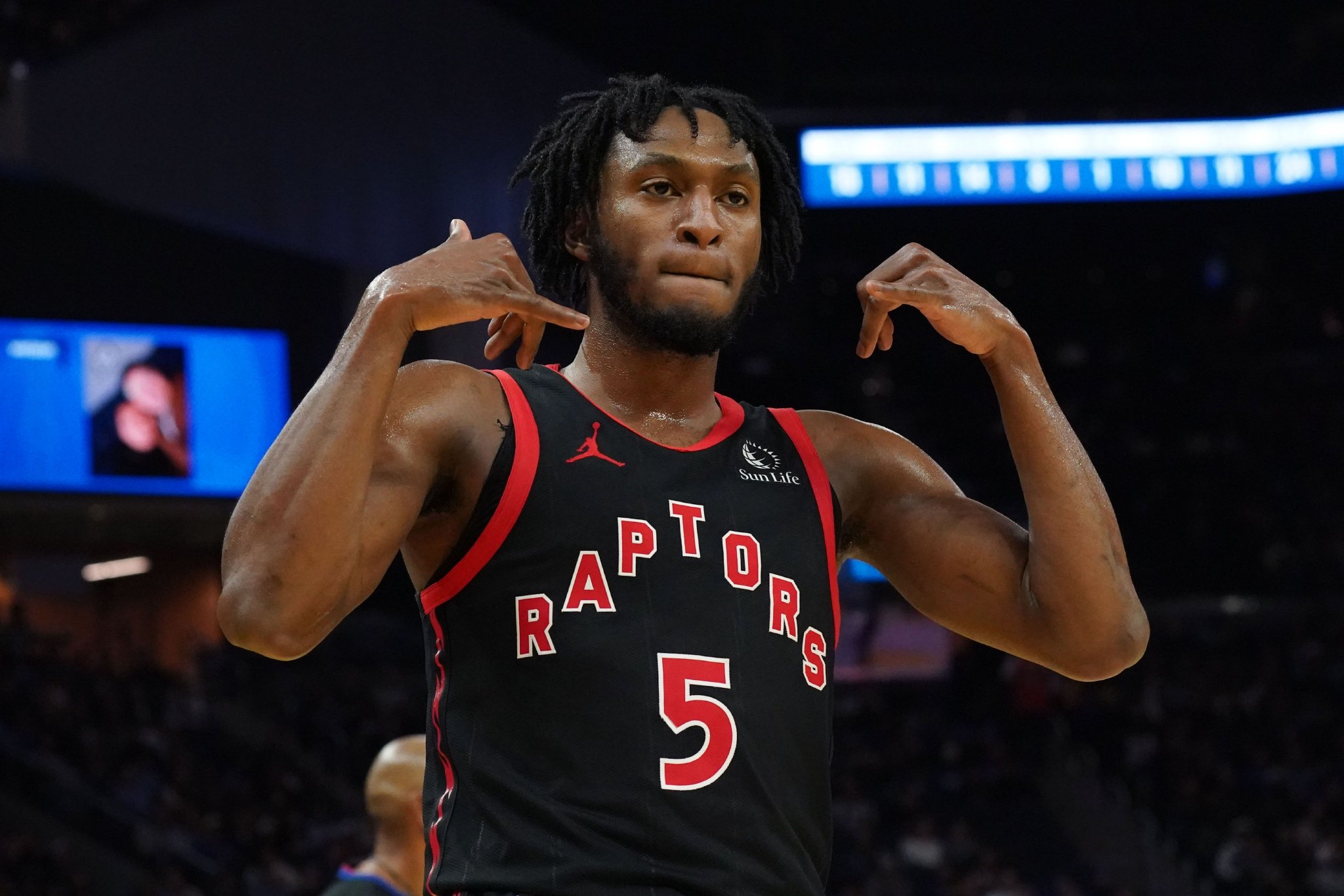 猛龙主帅：奎克利的伤情已经有了好转 明天再看他的情况如何