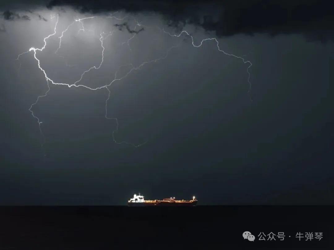 牛弹琴：伊朗反击了