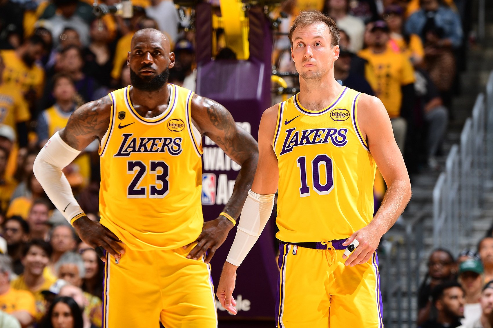 路威：詹姆斯能掌控比赛破解包夹 斯玛特肯纳德的爆发要归功于他