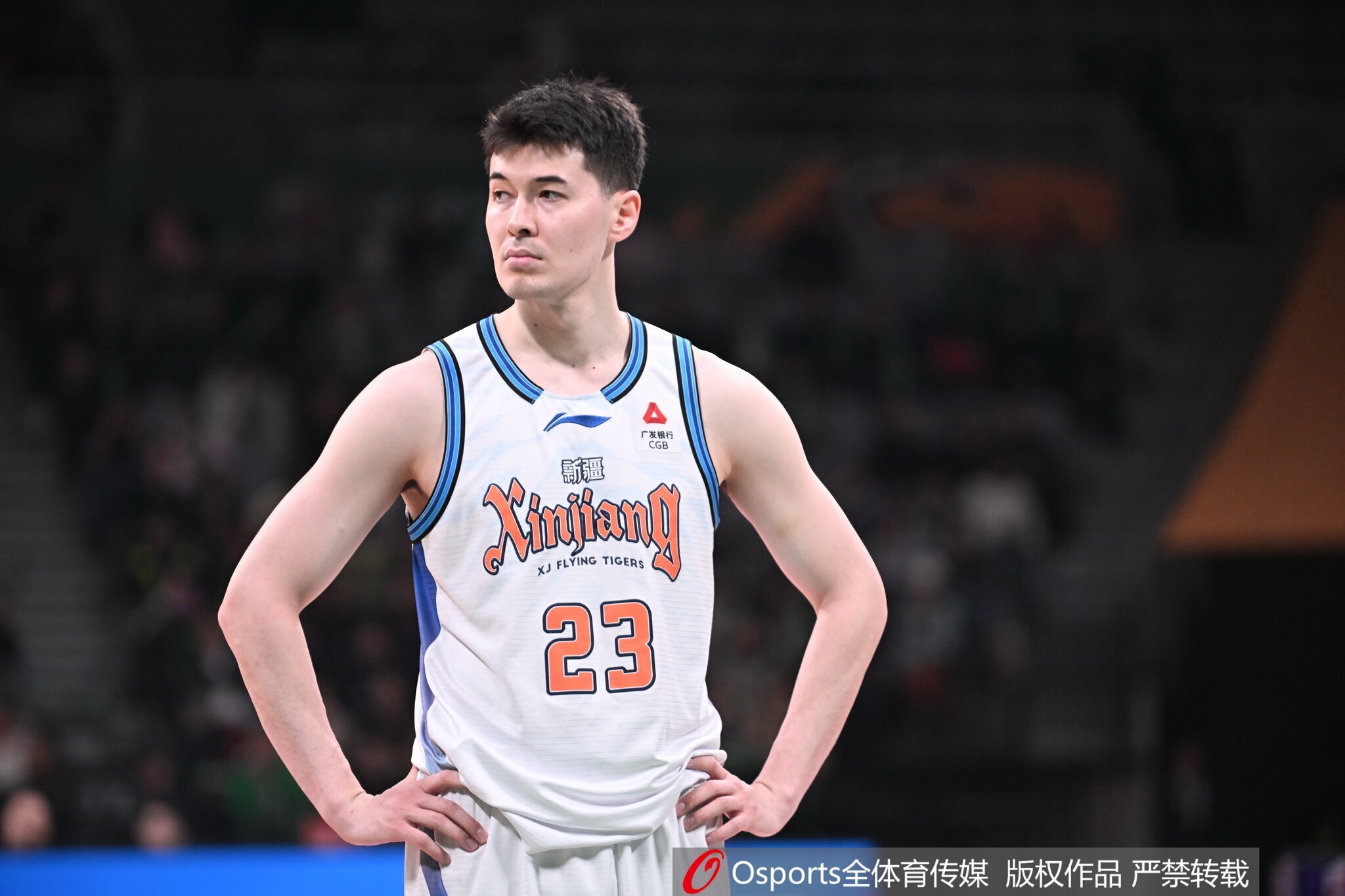 退步明显！新疆本赛季14胜28负排名第16 上赛季32胜14负高居第3