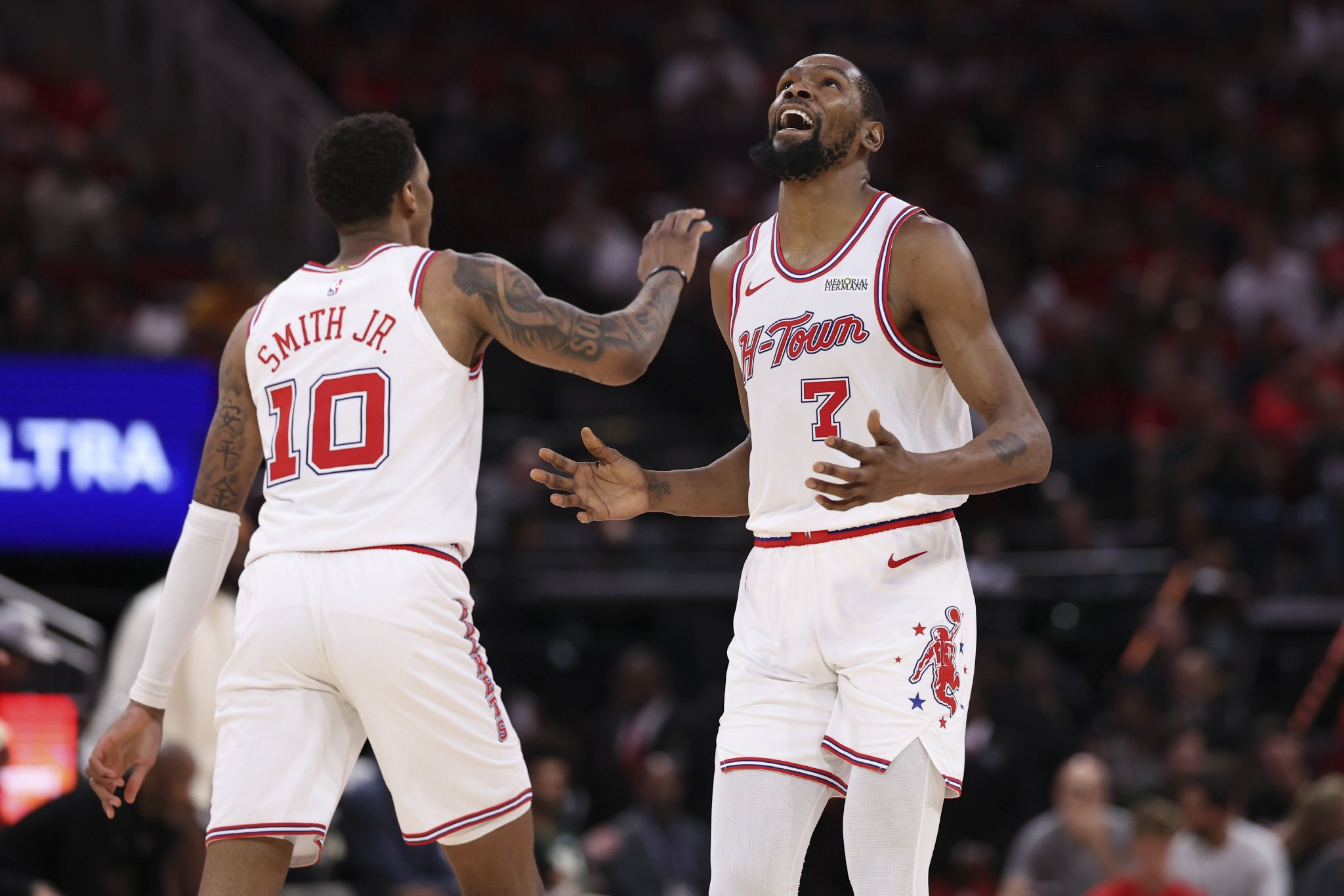 小贾：湖人包夹杜兰特让接球处理变难 我们找到了一些解决办法