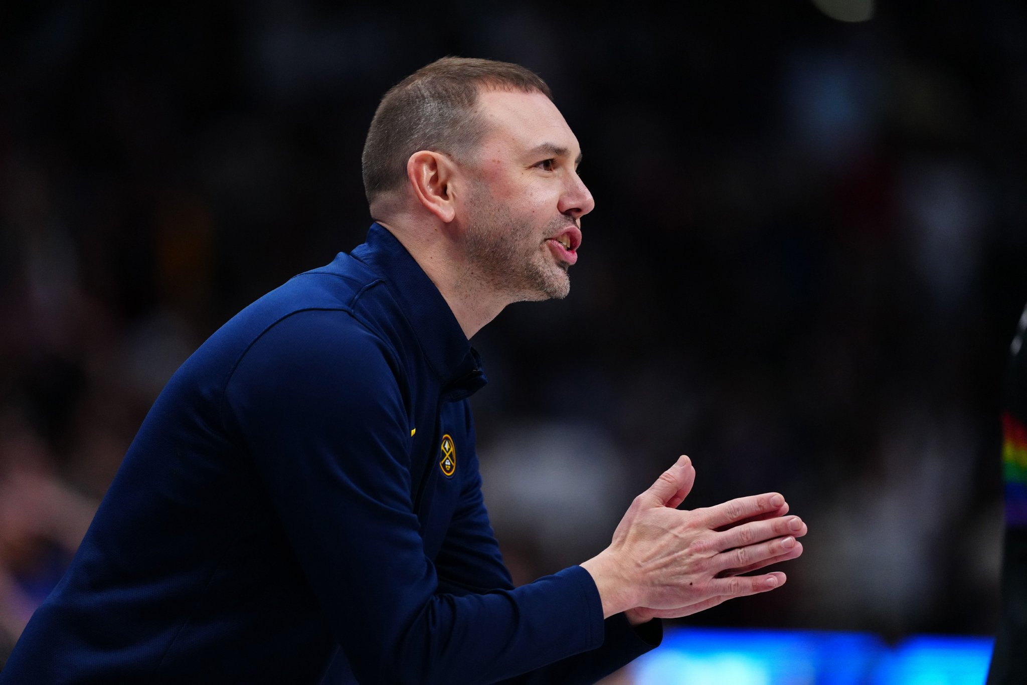 阿德尔曼谈惨败：球队必须打得更有身体对抗性 这是底线