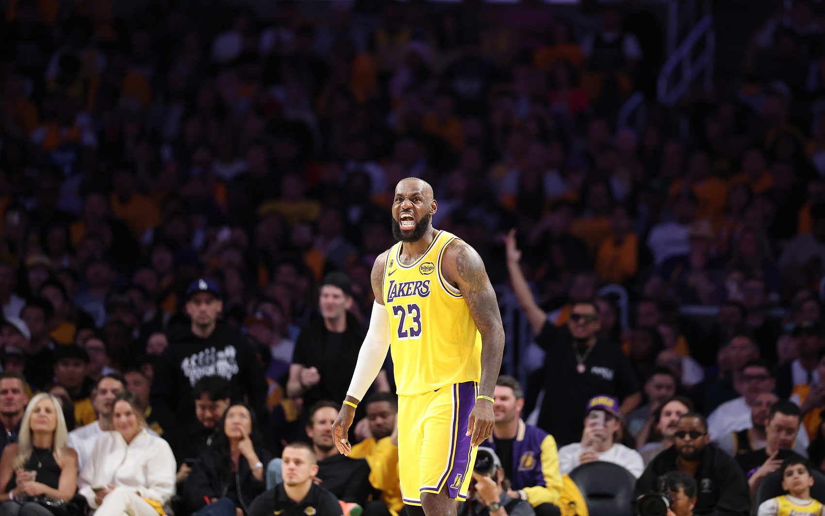 帕森斯评季后赛联盟前5：CC/杰伦·布朗/文班/约基奇/SGA 老詹第6