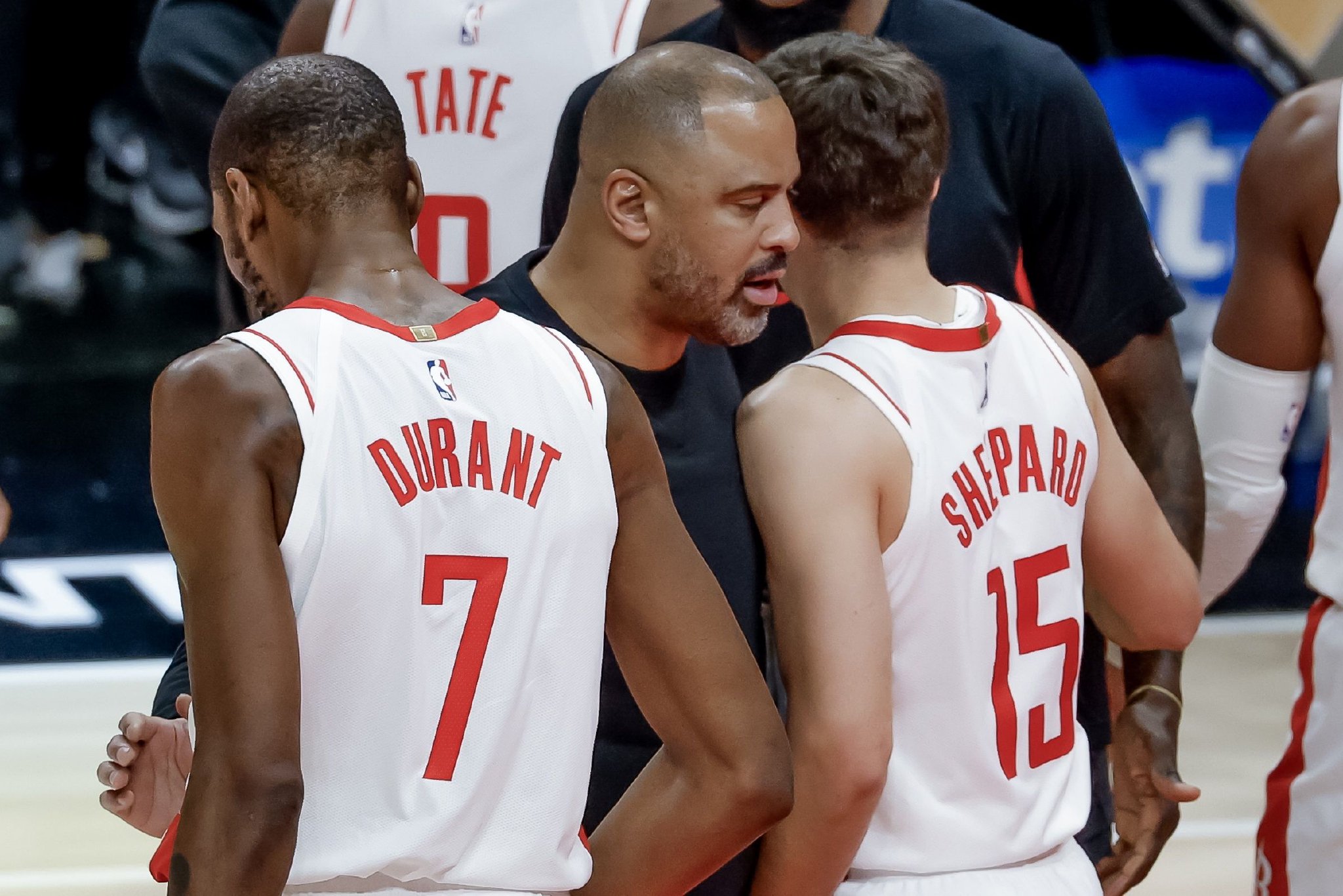 常规时间最30秒领先6分仍输球 火箭追随24尼克斯成29年来第二队