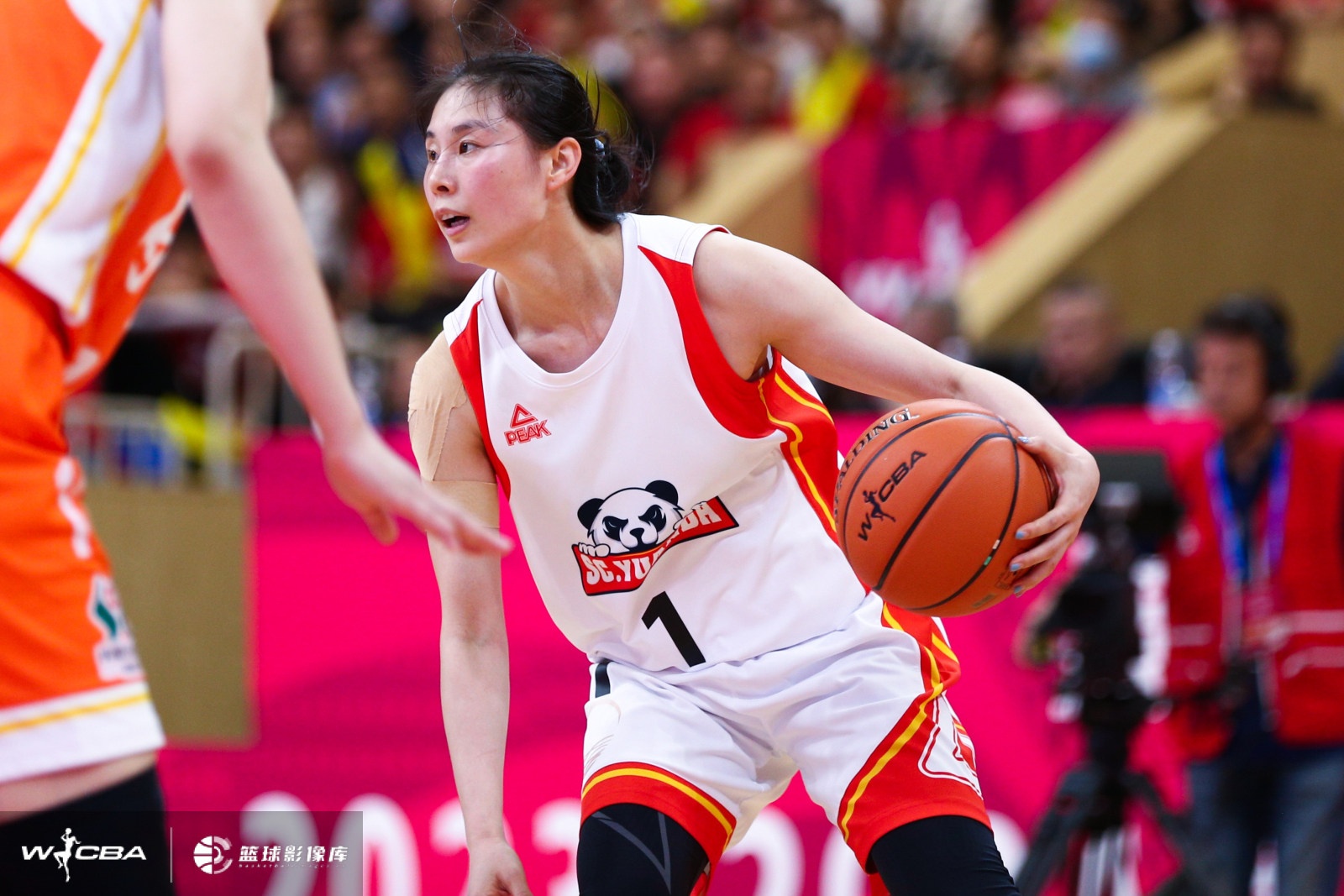 G5单外援夺冠！媒体人：四川女篮不再只是土豪队 是能打硬仗铁军