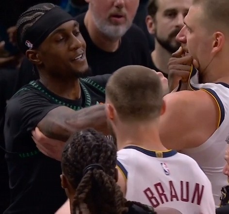 媒体人：麦丹最后一攻没必要 这是在羞辱对手挨揍活该