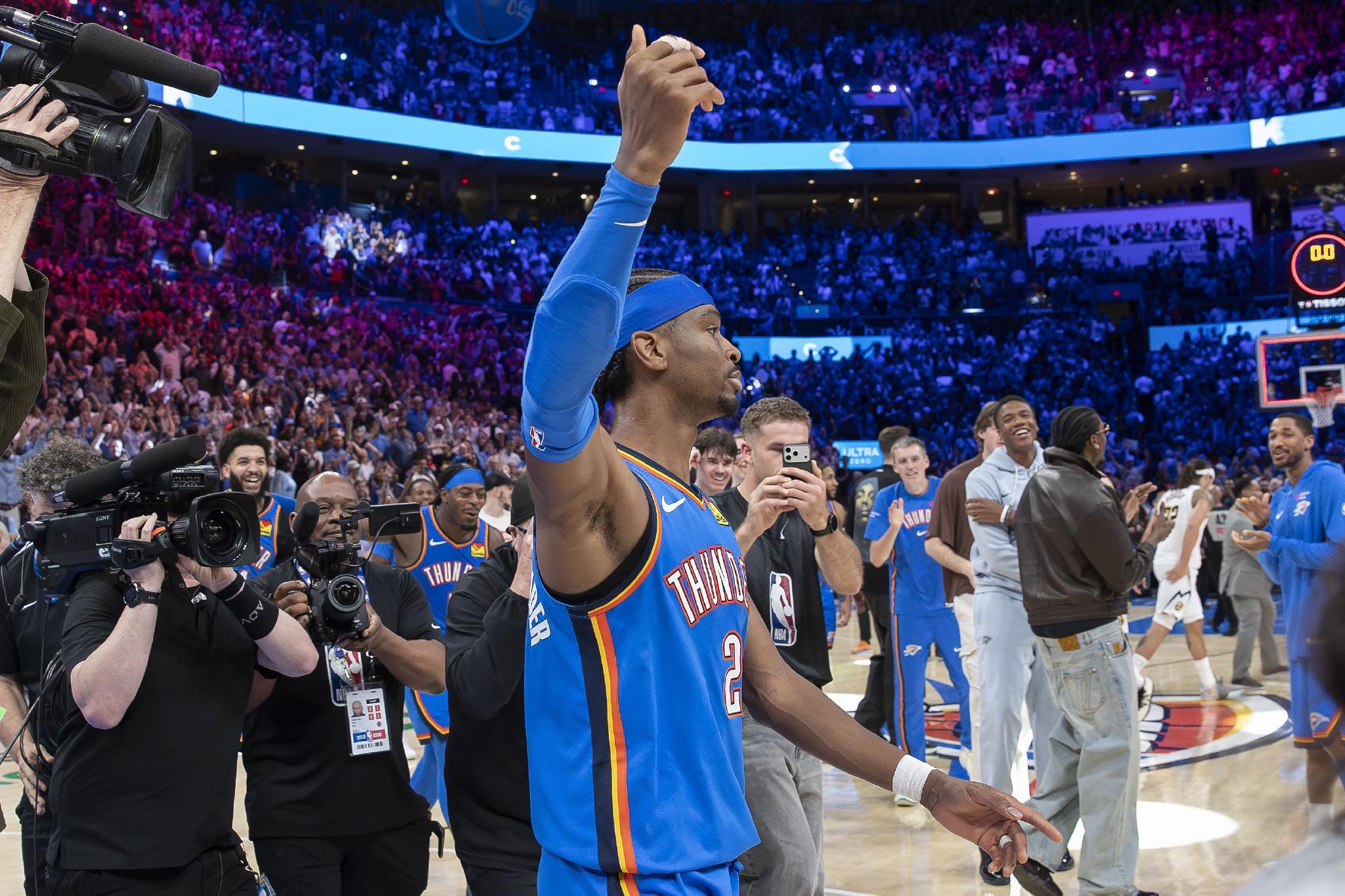 弗莱：亚历山大的罚球不是碰瓷 而是扎实的技术和对机会的把握