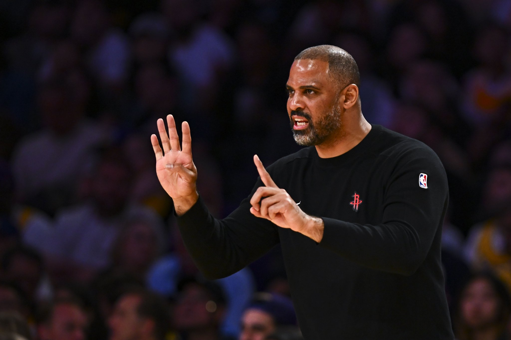 阿里纳斯：乌度卡没错说的都是大实话 火箭球员瞎打一气活该挨骂