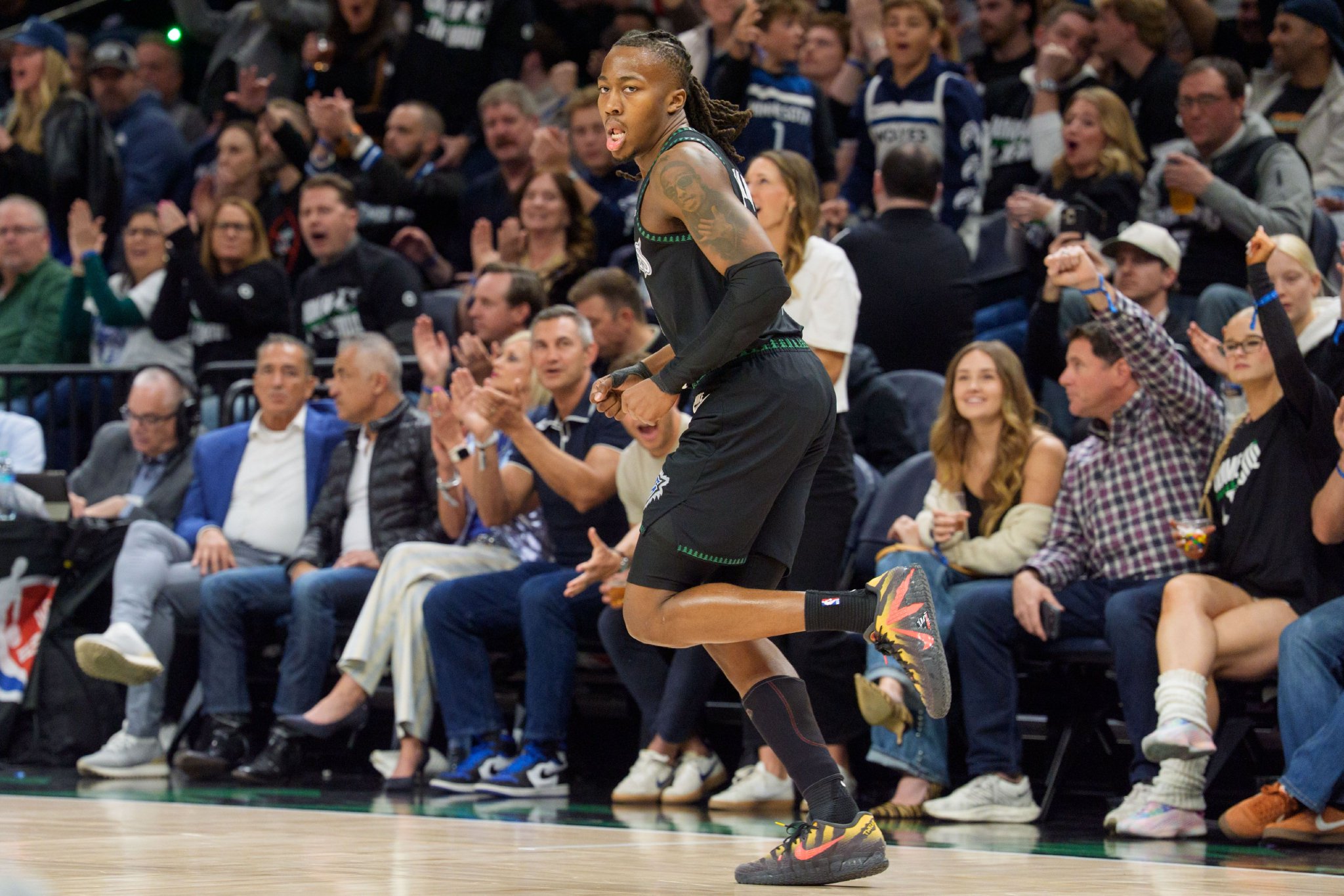 防懵了！森林狼铁血防守极致压迫 火箭瞧不上的道苏姆乱杀掘金