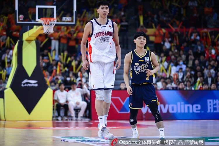 媒体人：徐昕上赛季在广东仅首发3场 他证明了请求交易是正确抉择