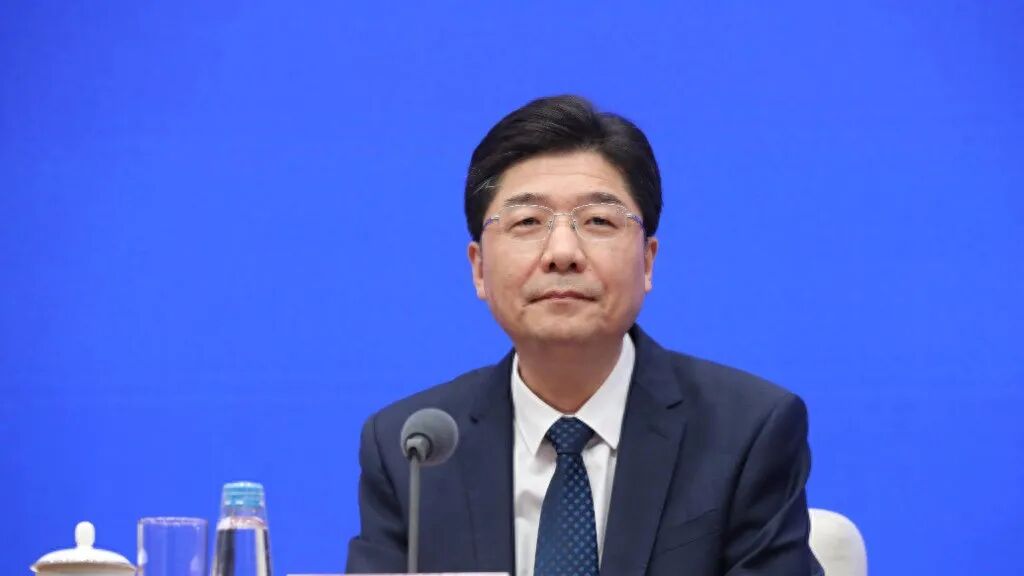 姚高员，辞去杭州市市长职务