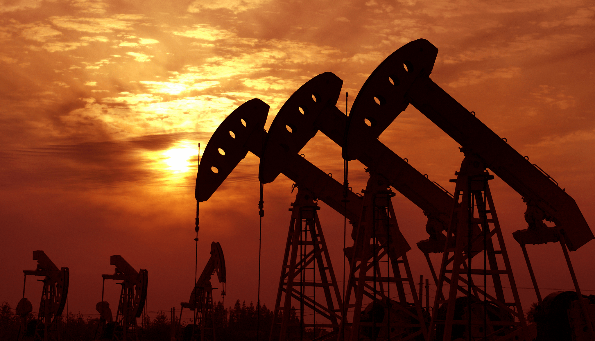 美伊谈判受阻叠加航运受限 国际油价上涨逾2%