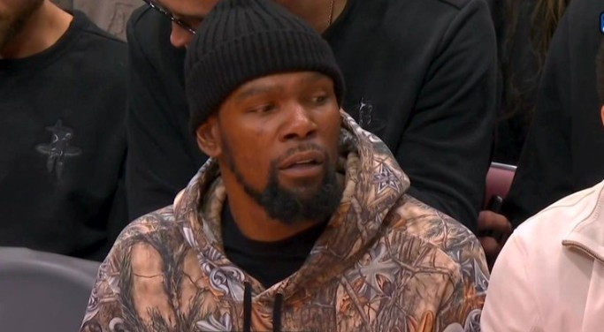 火箭扳回一城！杜兰特避免第三次被横扫 此前在篮网太阳均被4-0过