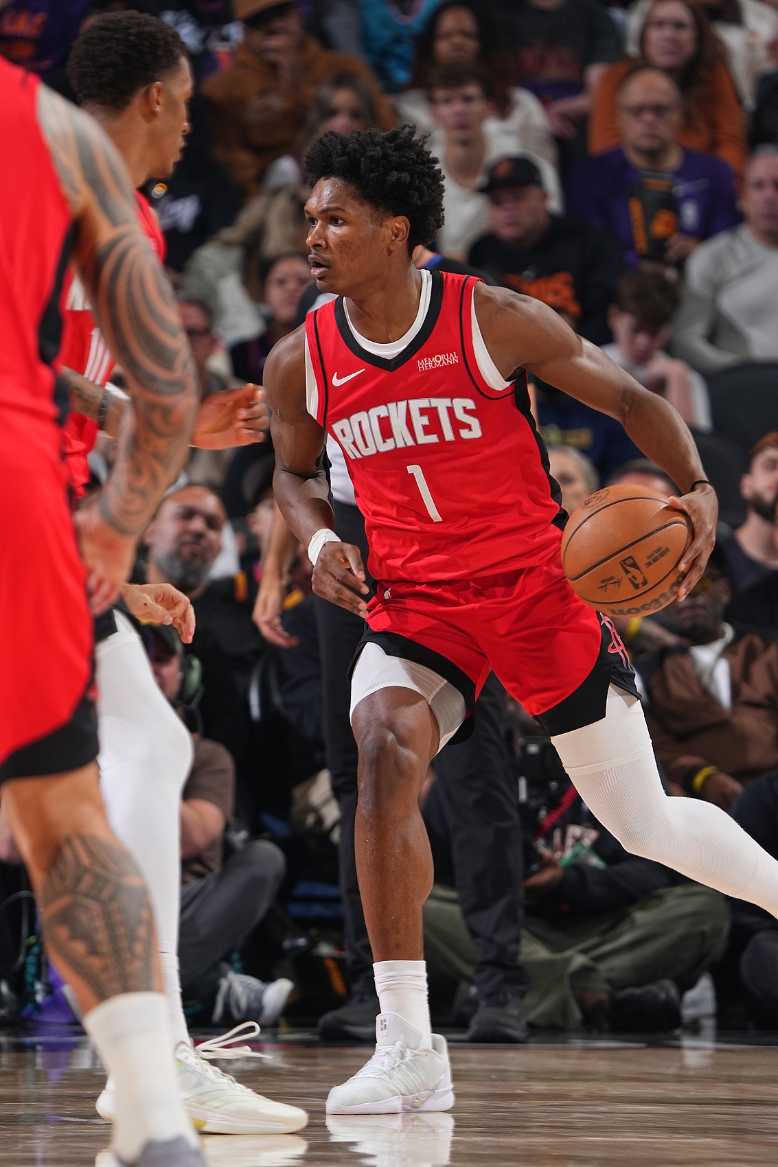 阿门今年季后赛场均出战43.5分钟领跑联盟 小贾41.8分钟第二