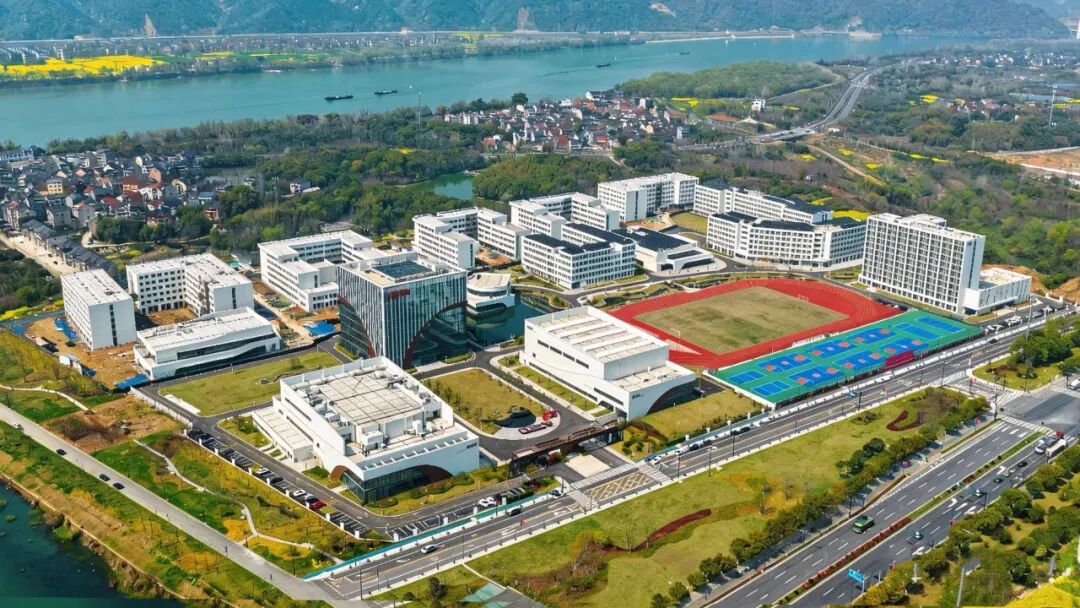重磅喜讯 | 潍坊理工学子在华策提前斩获预录用Offer!上市公司“职”等你来!_新浪财经_新浪网