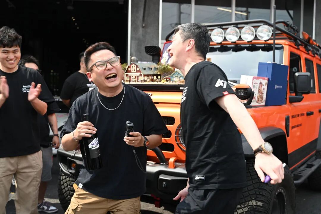 Purist Group Toy Drive 线下汽车文化公益聚会全景回顾_新浪财经_新浪网