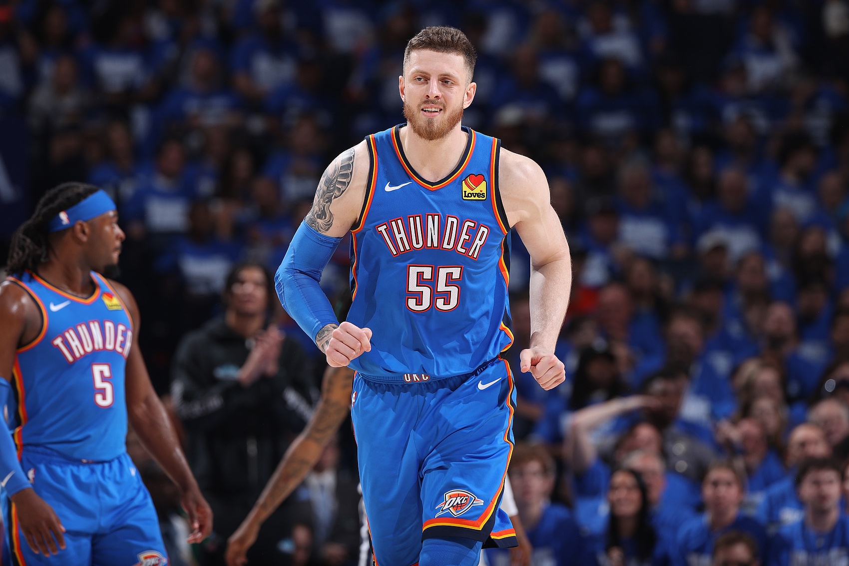 你这一环缺不了！哈滕砍下18分12板3助&抢7前场板 罚球9中8