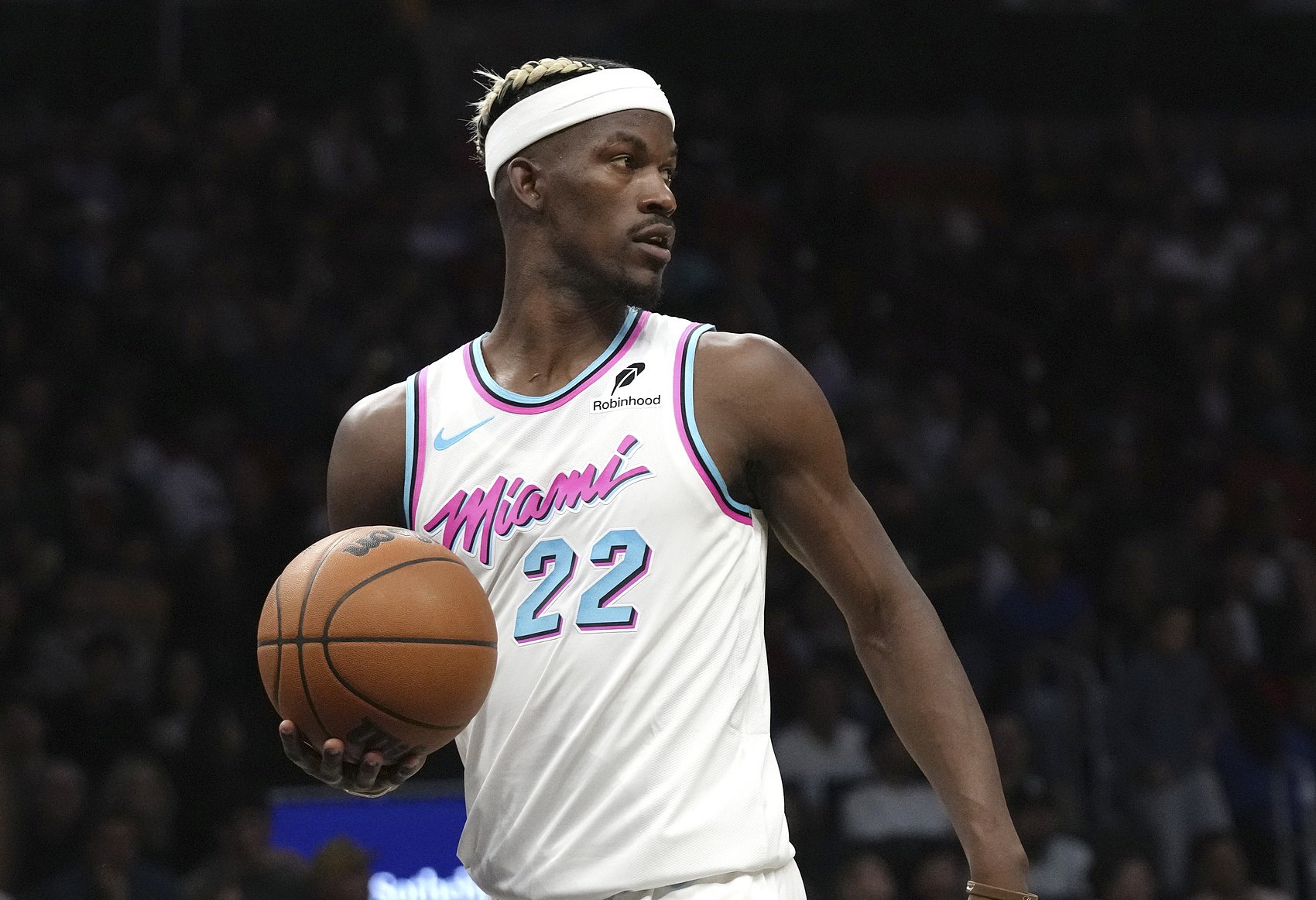 帕特·莱利：交易巴特勒后球队是有进步的 今年比去年还多赢了6场