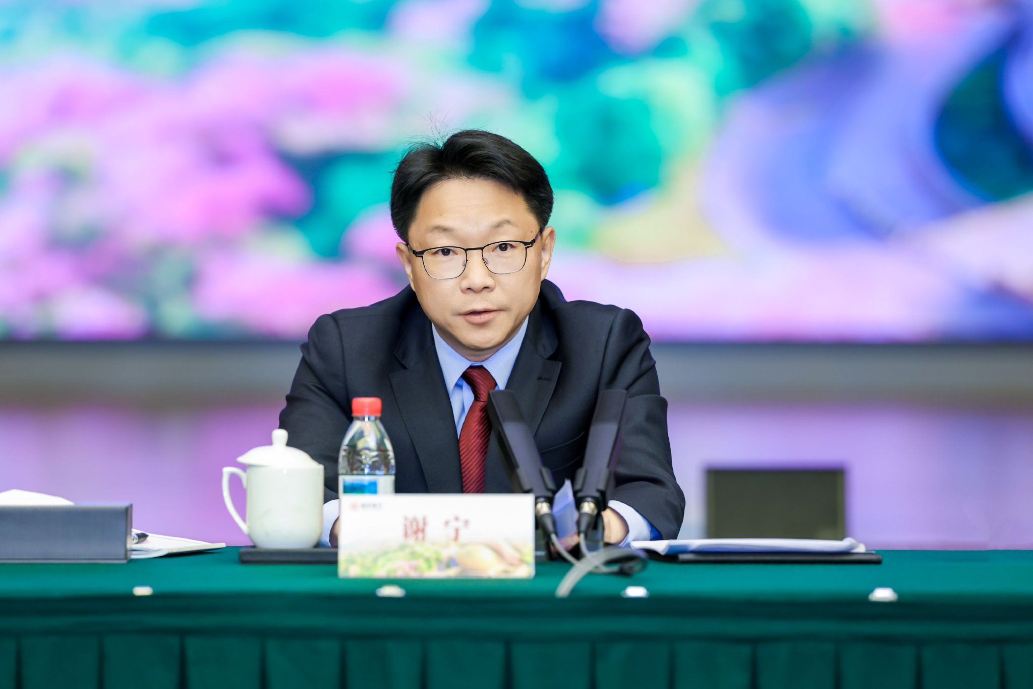 抖音直播人气爆棚？揭秘24小时下单平台的秘密！