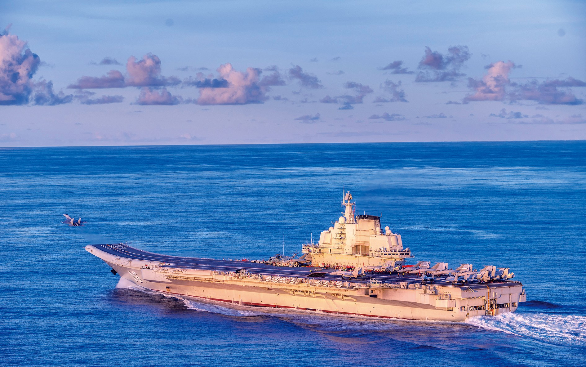 炒作中国航母“越界”，韩议员呼吁建造核潜艇、先进驱逐舰