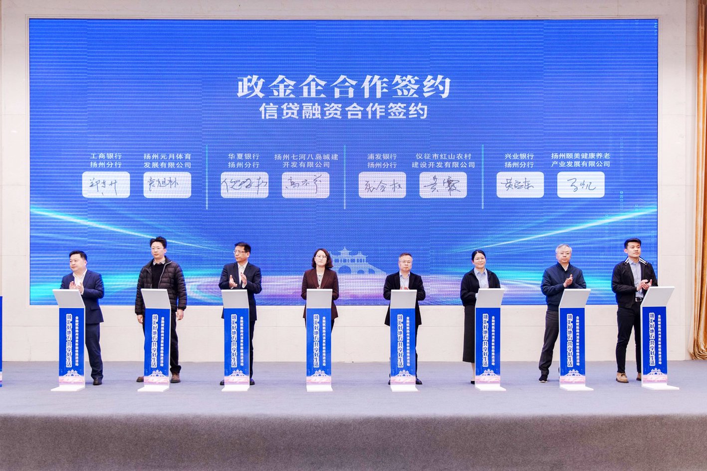 �ƽ���ֳ��� ������ ��