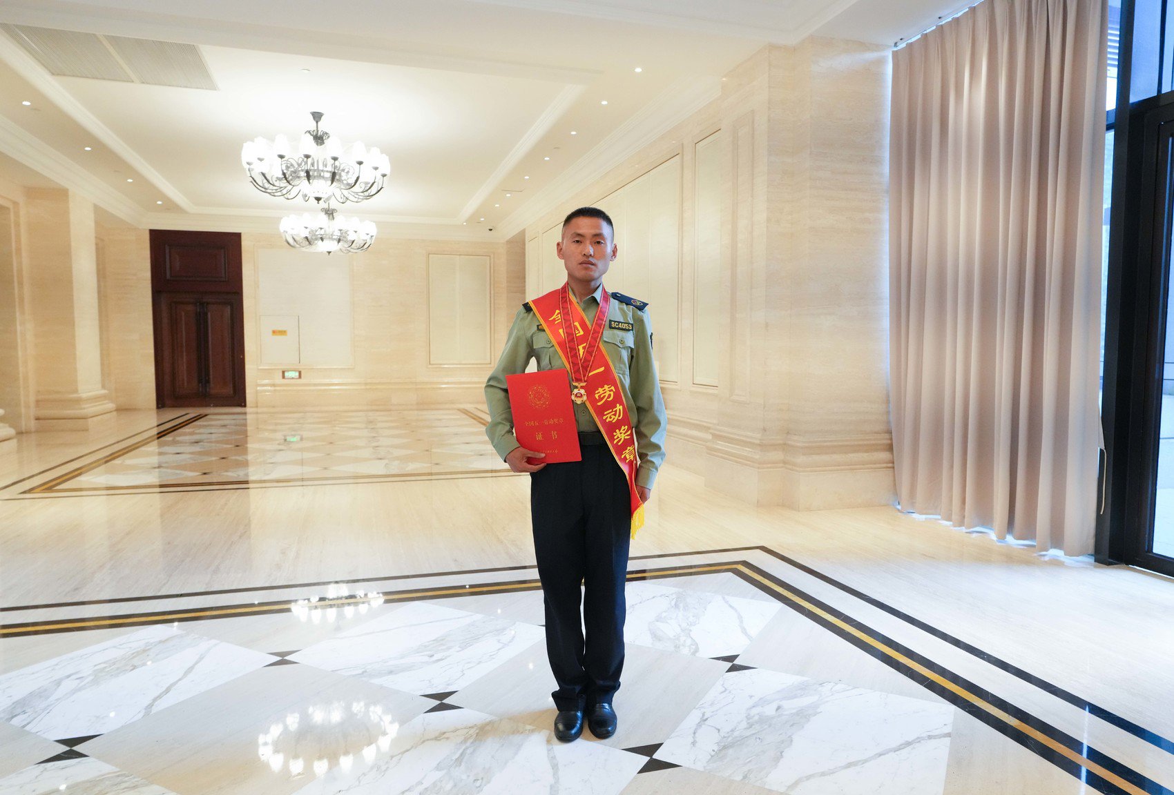 广元市应急救援支队小队长王钢:把训练的每一分钟,当成救援的关键一秒丨中国梦·劳动美——致敬劳动者|王钢_新浪财经_新浪网