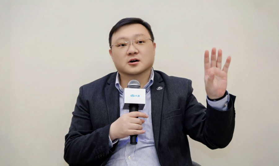 上汽大通轻客销售总经理肖君