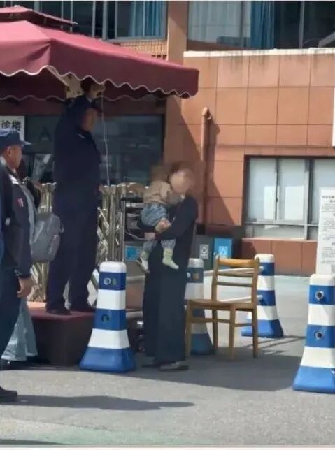 报告，保安金富生已被表扬