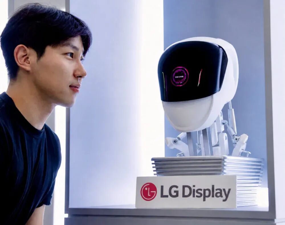 人形机器人的P-OLED解决方案（图片来源：LG Display）
