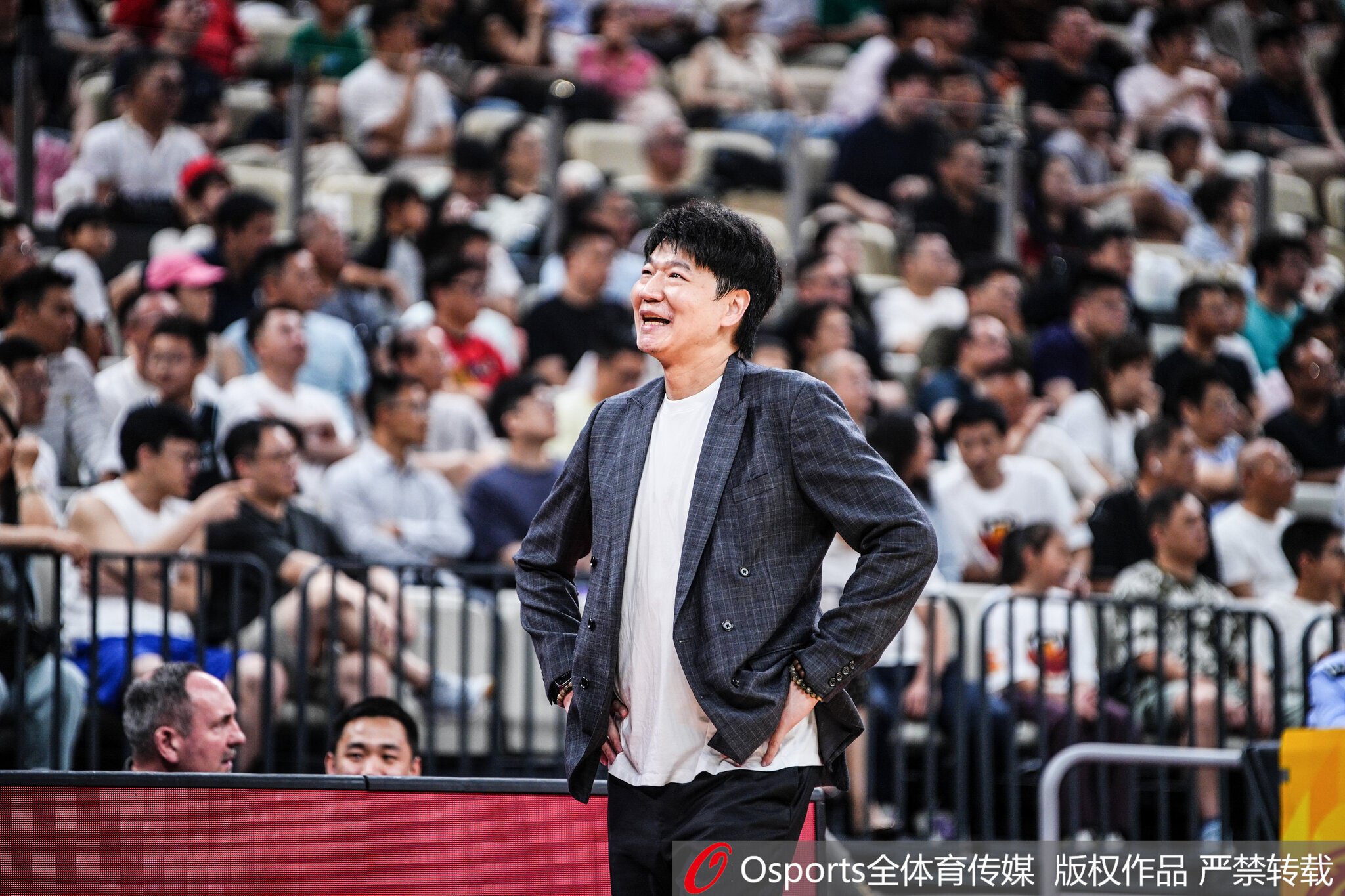 差距悬殊！山东半场投篮41中12&命中率29% 上海38中23&命中率61%