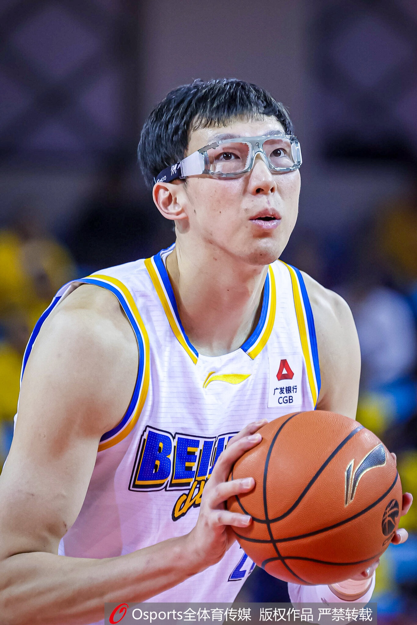 罚球很准是惊喜!周琦半场5投1中&罚球6中5 拿到7分4板2助2帽|cba季后赛|篮板|北京男篮|季后赛|CBA_手机新浪网