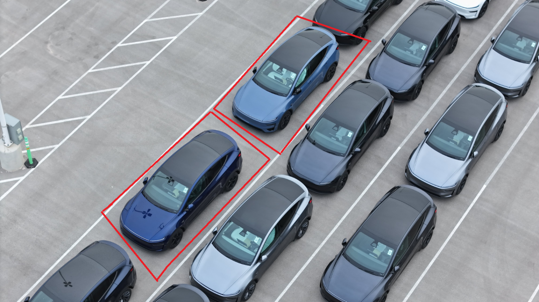 美版 Model Y 系 2 款全新车漆下线|Model 3_新浪财经_新浪网