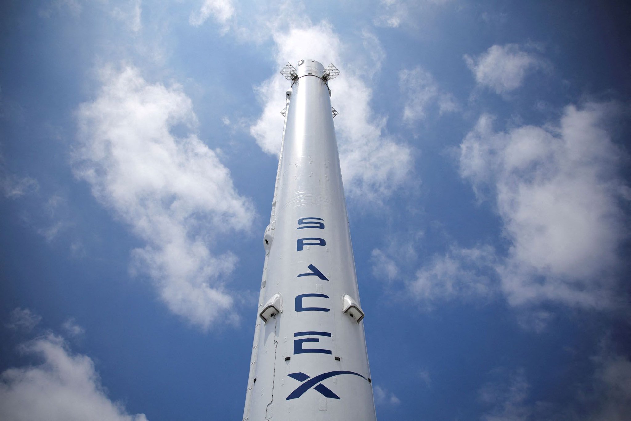 图为在美国加利福尼亚州霍索恩拍摄的太空探索技术公司(SpaceX)总部一角(资料照片)。新华社/路透