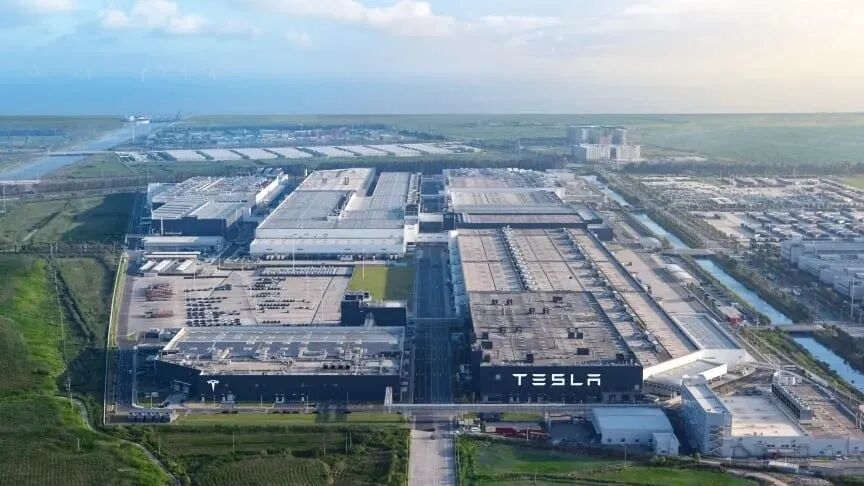 特斯拉上海超级工厂是我国首个外商独资整车项目