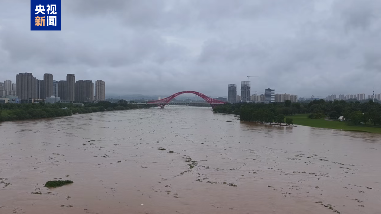 江西赣州发布暴雨橙色预警 章江章贡区坝上段将出现超警洪水