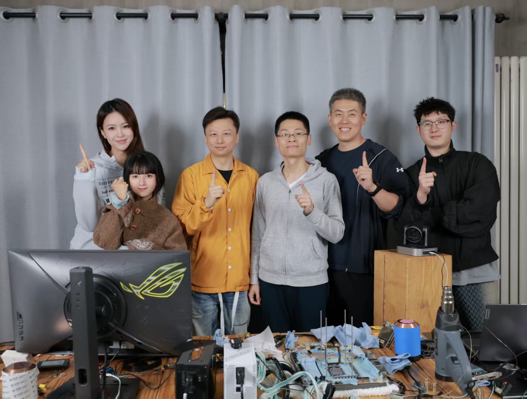 9.2Ghz！ROG APEX主板刷新世界CPU主频_新浪财经_新浪网