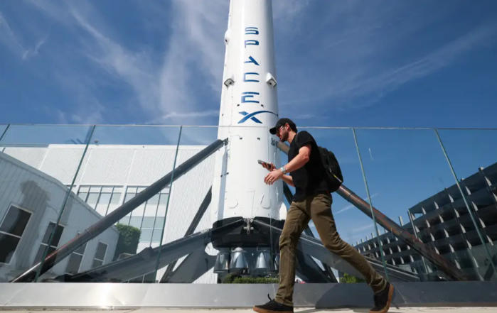 SpaceX募资750亿美元往哪里投：太空旅行，星际挖矿，建太空数据中心……