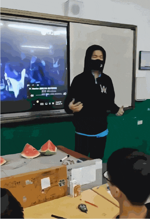 （图/@政阳不是羊）