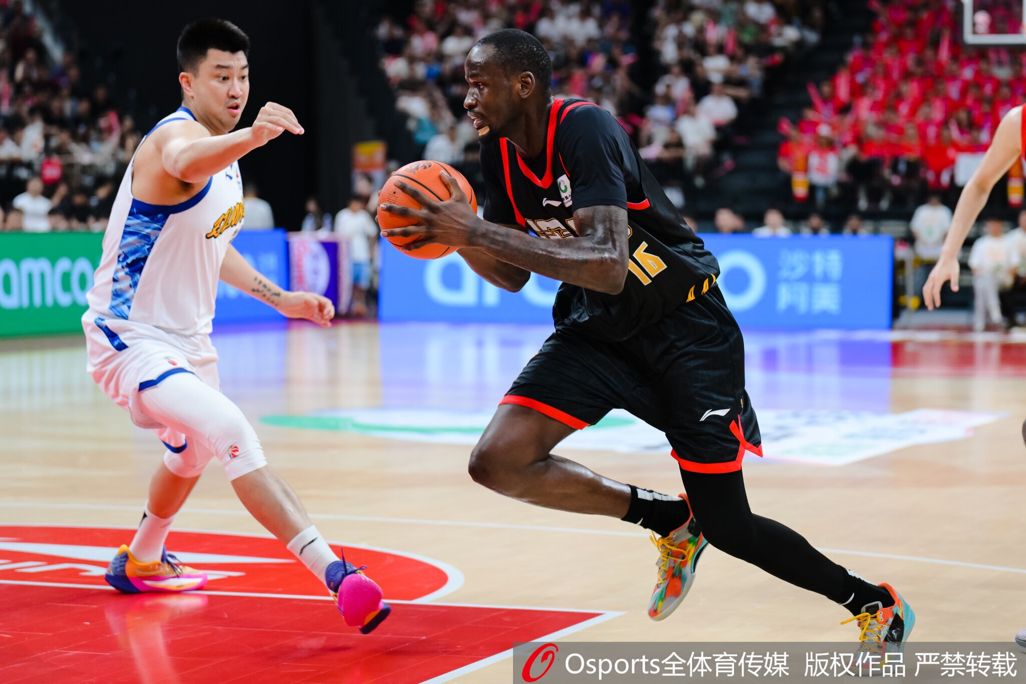 直播吧：深圳内线外援巴吉受到雷霆邀约 将出战NBA夏季联赛