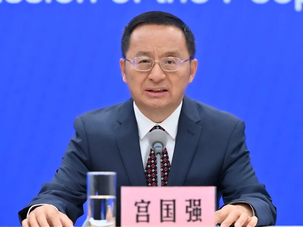 国家卫健委回应“冻干草莓镉污染事件”：新修订标准对新鲜草莓设置镉限量