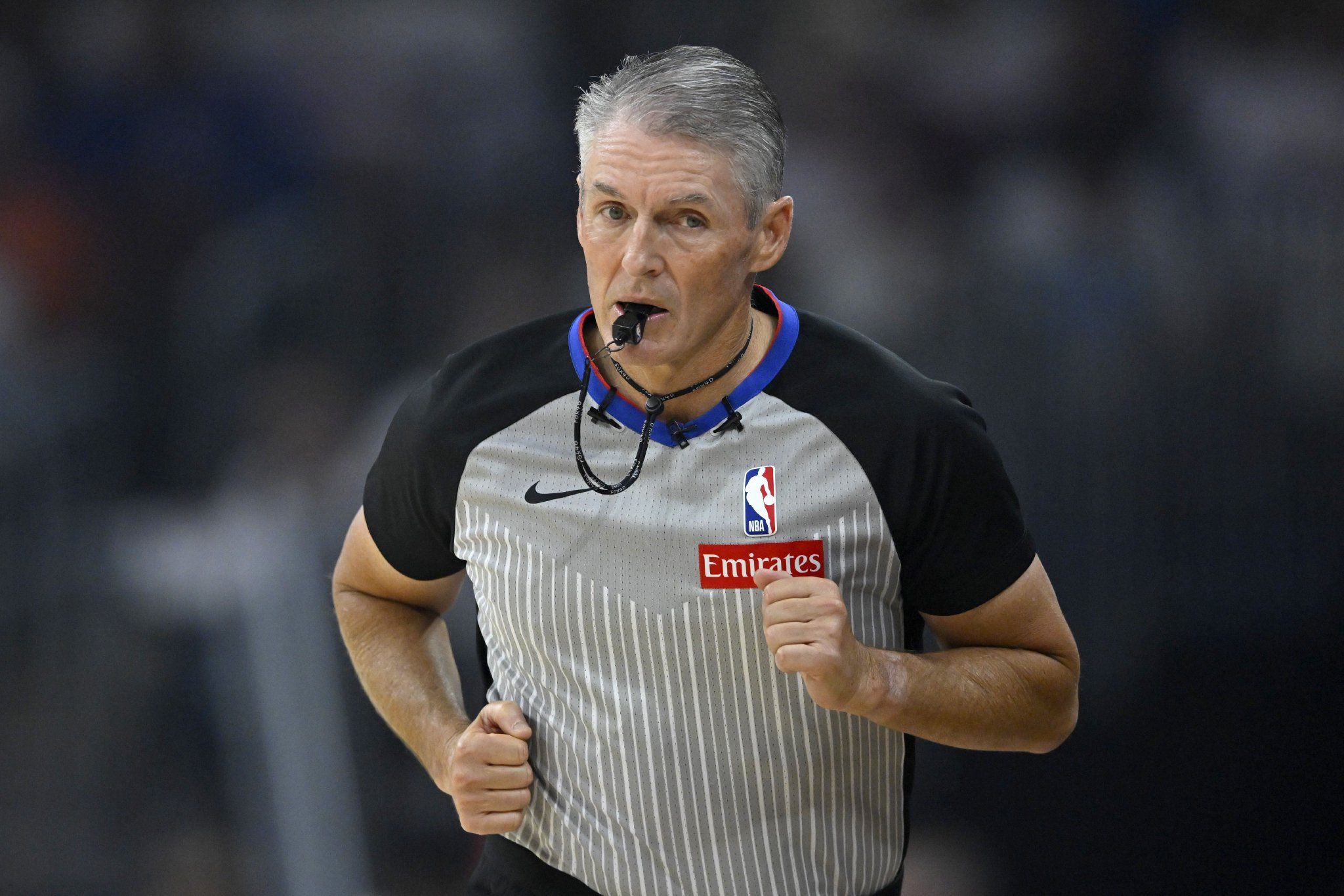 Skip：裁判福斯特收到了NBA的剧本！马刺进总决赛打尼克斯