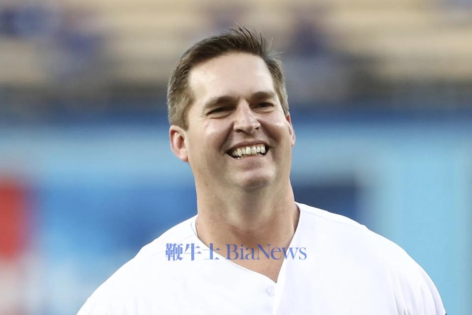 相比频繁出现在公开场合的肖特维尔，约翰森更像是SpaceX内部的财务管家，负责支撑这家高烧钱公司的资本生命线。